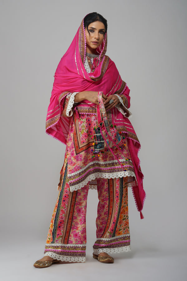 Vibrant Pink Floral Embroidered Suit – Festive Elegance